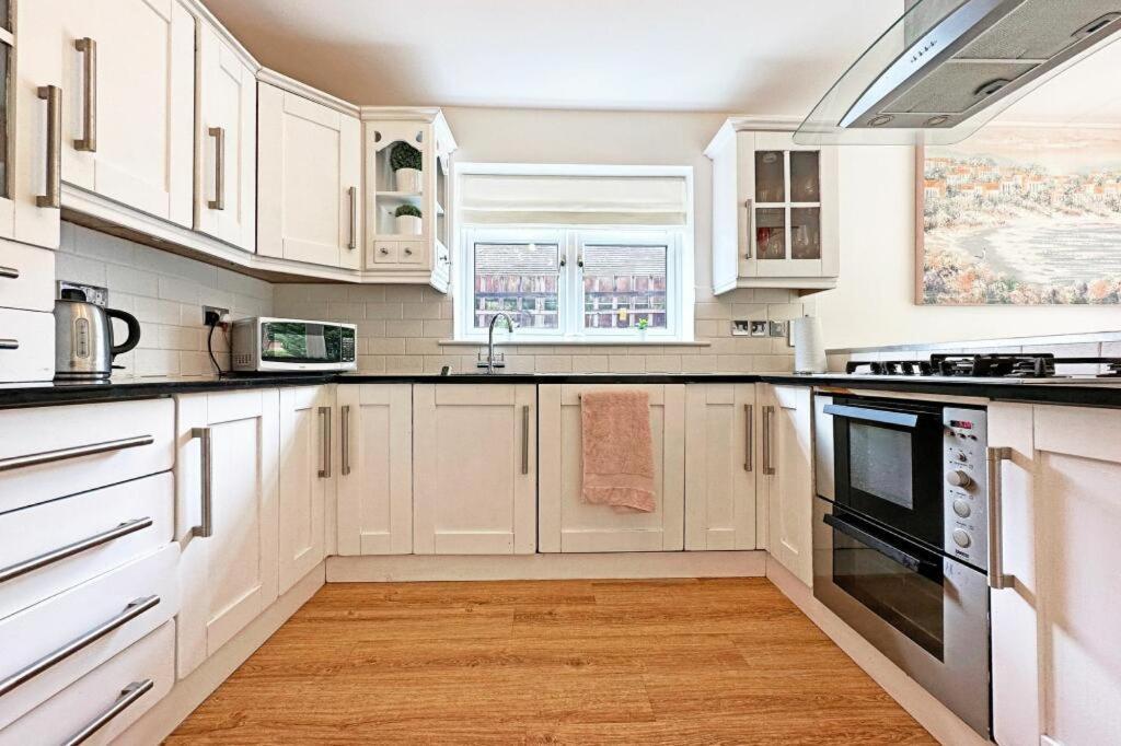 Bluebell House Home In Country Village. Nec/Stratford/Birmingham ソリフル エクステリア 写真
